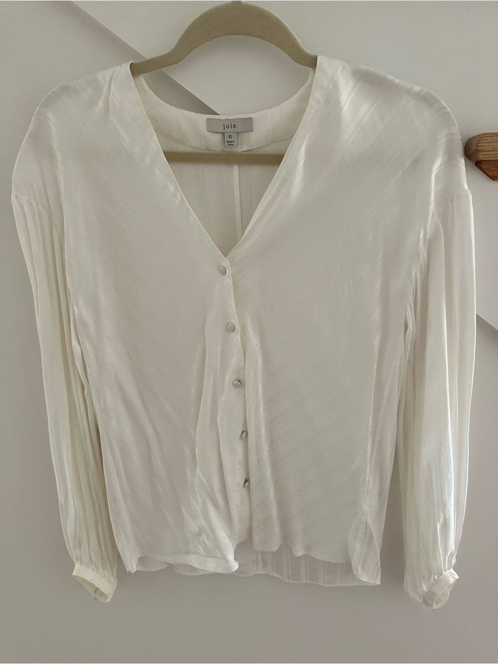 Joie Cream V-Neck Button-Front Blouse